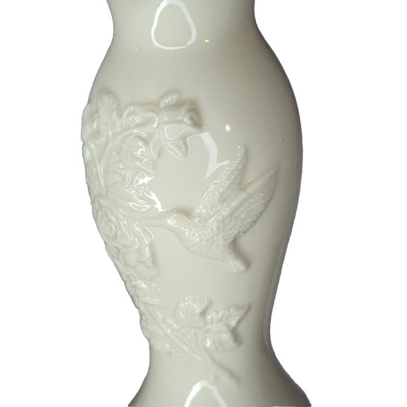 Vintage Lenox Hummingbird Vase Ivory with 24K Gold Trim Raised Relief Rose Bud - Picture 10 of 10
